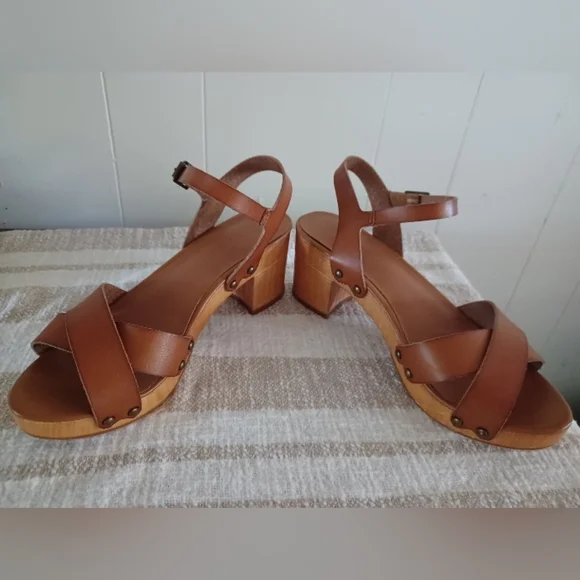 Altar’d State Holly Wedge Heel Clog Sandals Shoes Brown Leather Women’s - Picture 2 of 6